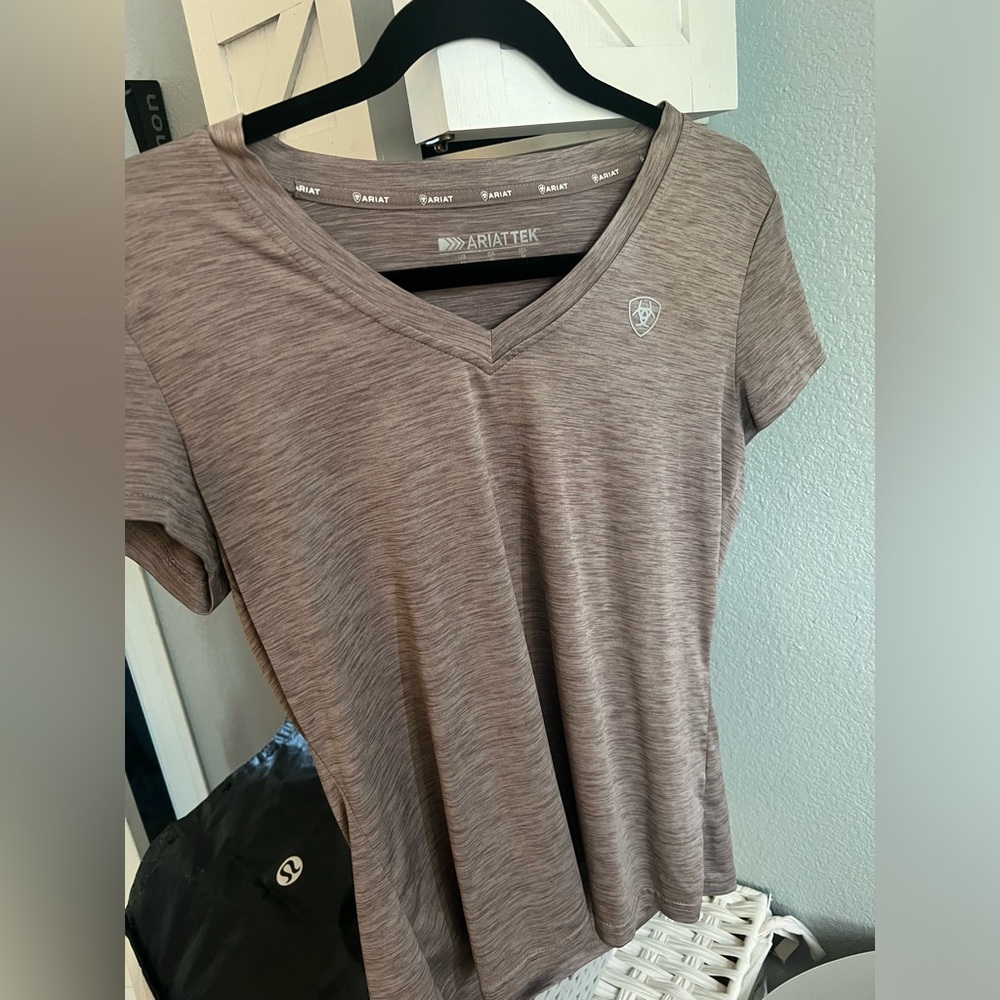 Ariat shirt